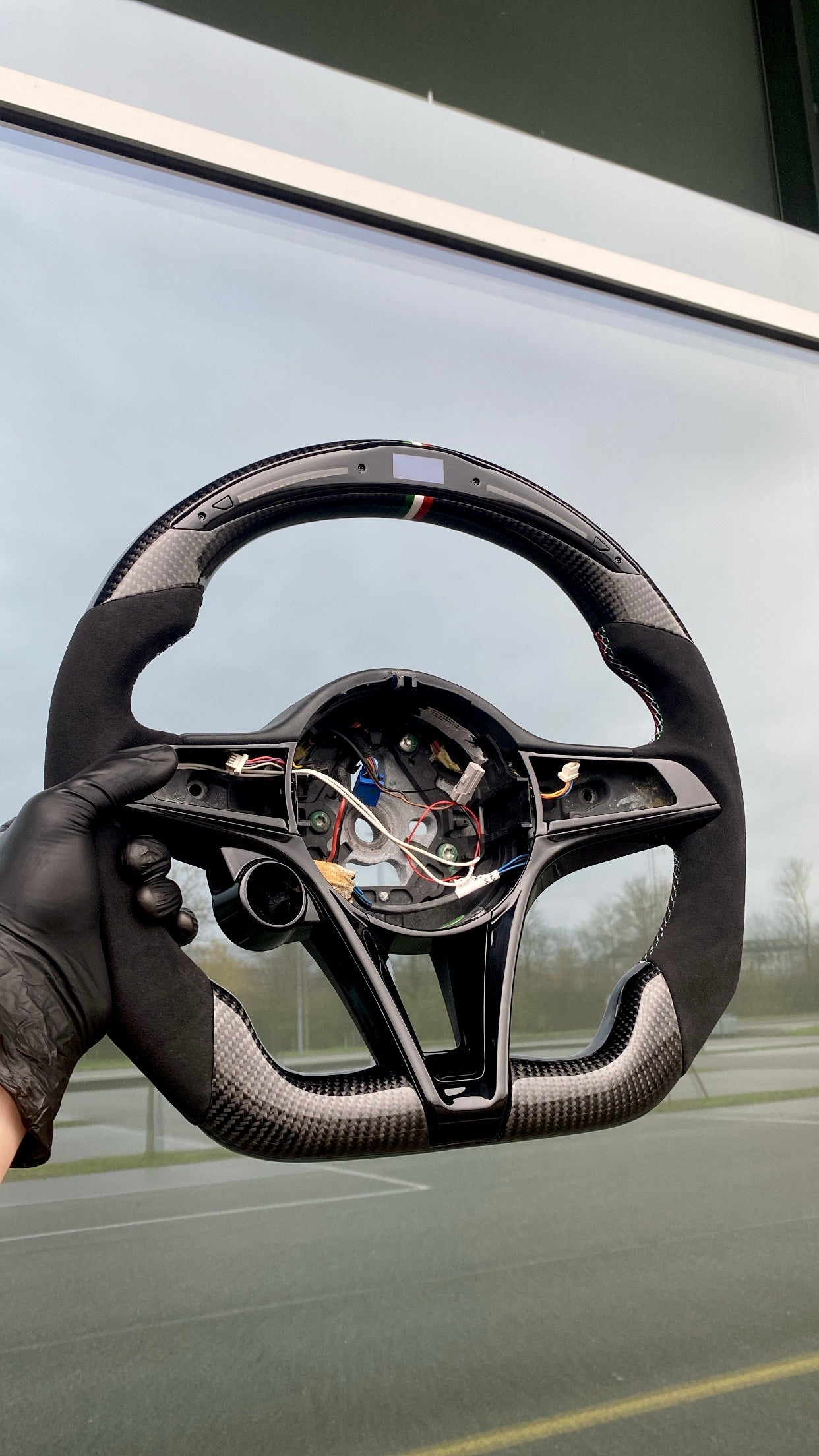 Volant sport Alfa Romeo en carbone (LED)