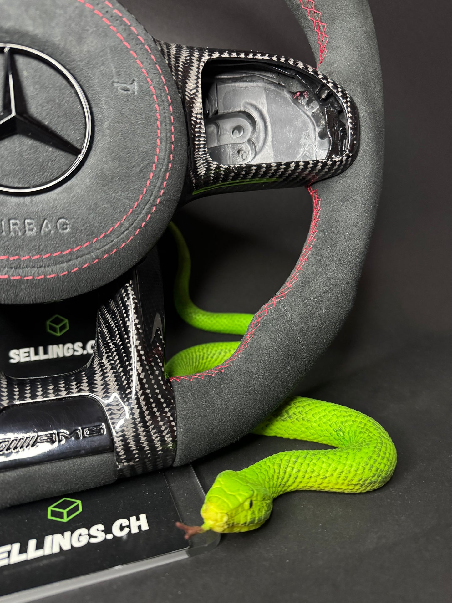 Volant Sport Mercedes AMG Alcantara (Mise à niveau Facelift)