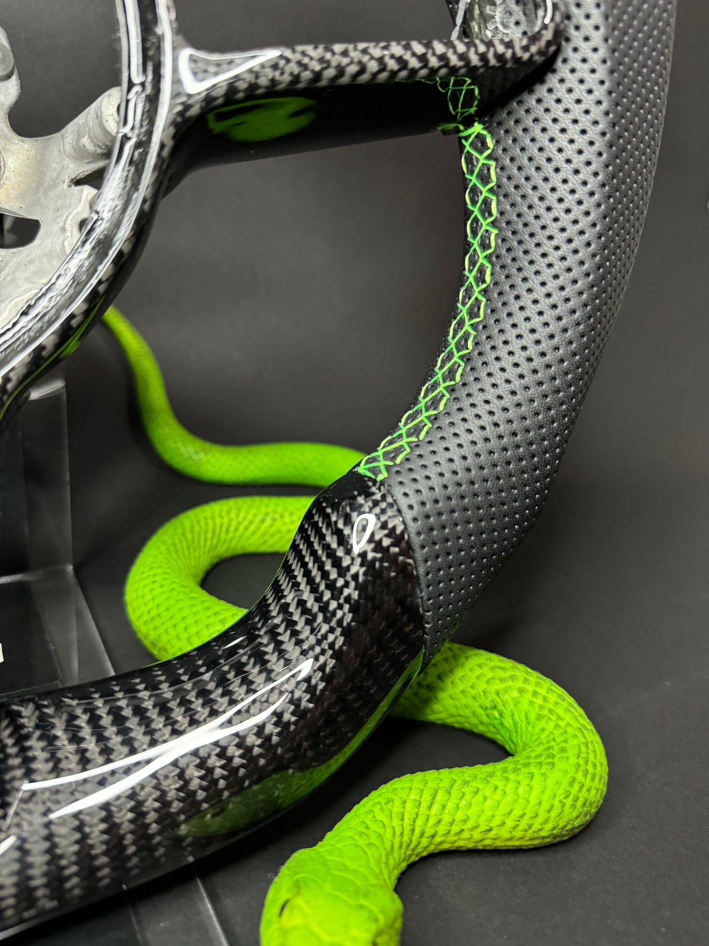 Volant sport en carbone Porsche (LED)