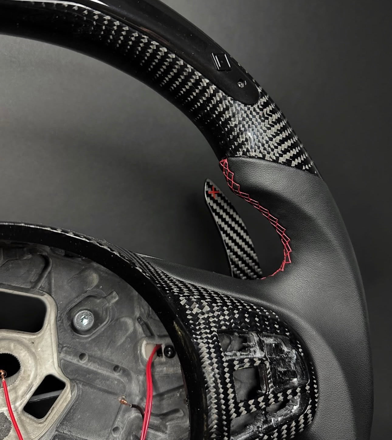 Volant sport Toyota Supra Carbone (LED)