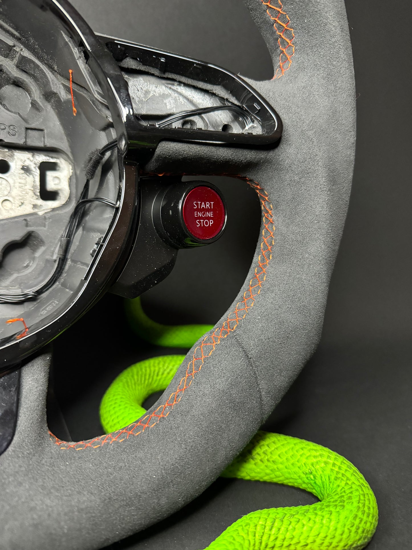Volant sport Audi Alcantara