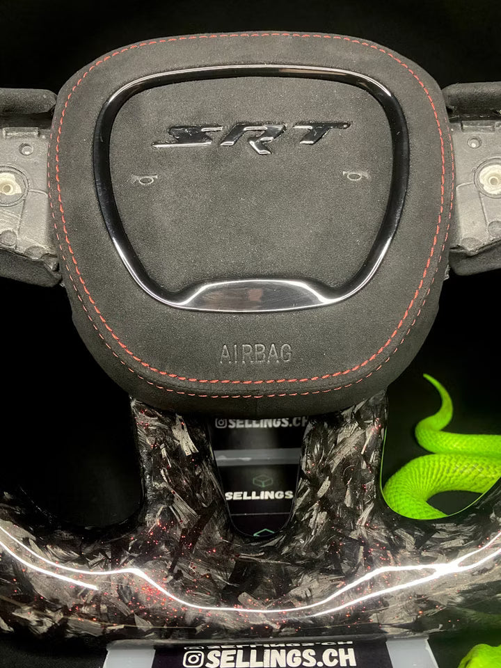 Volant sport Dodge en carbone forgé avec paillettes colorées