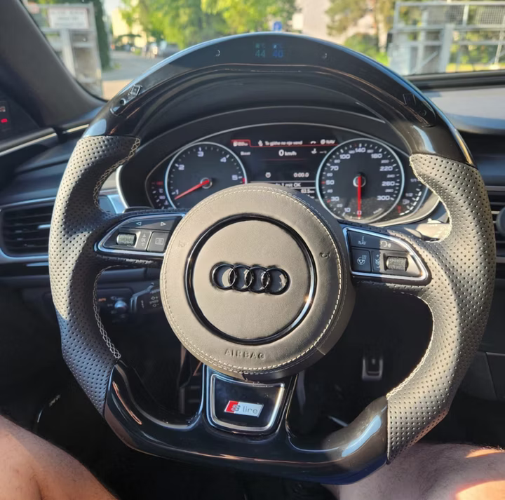 Audi Sportlenkrad Schwarz Glanz (LED)