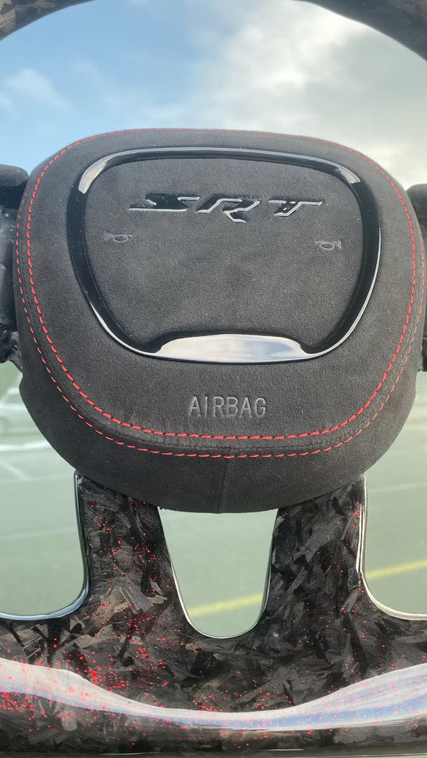 Volant sport Dodge en carbone forgé avec paillettes colorées