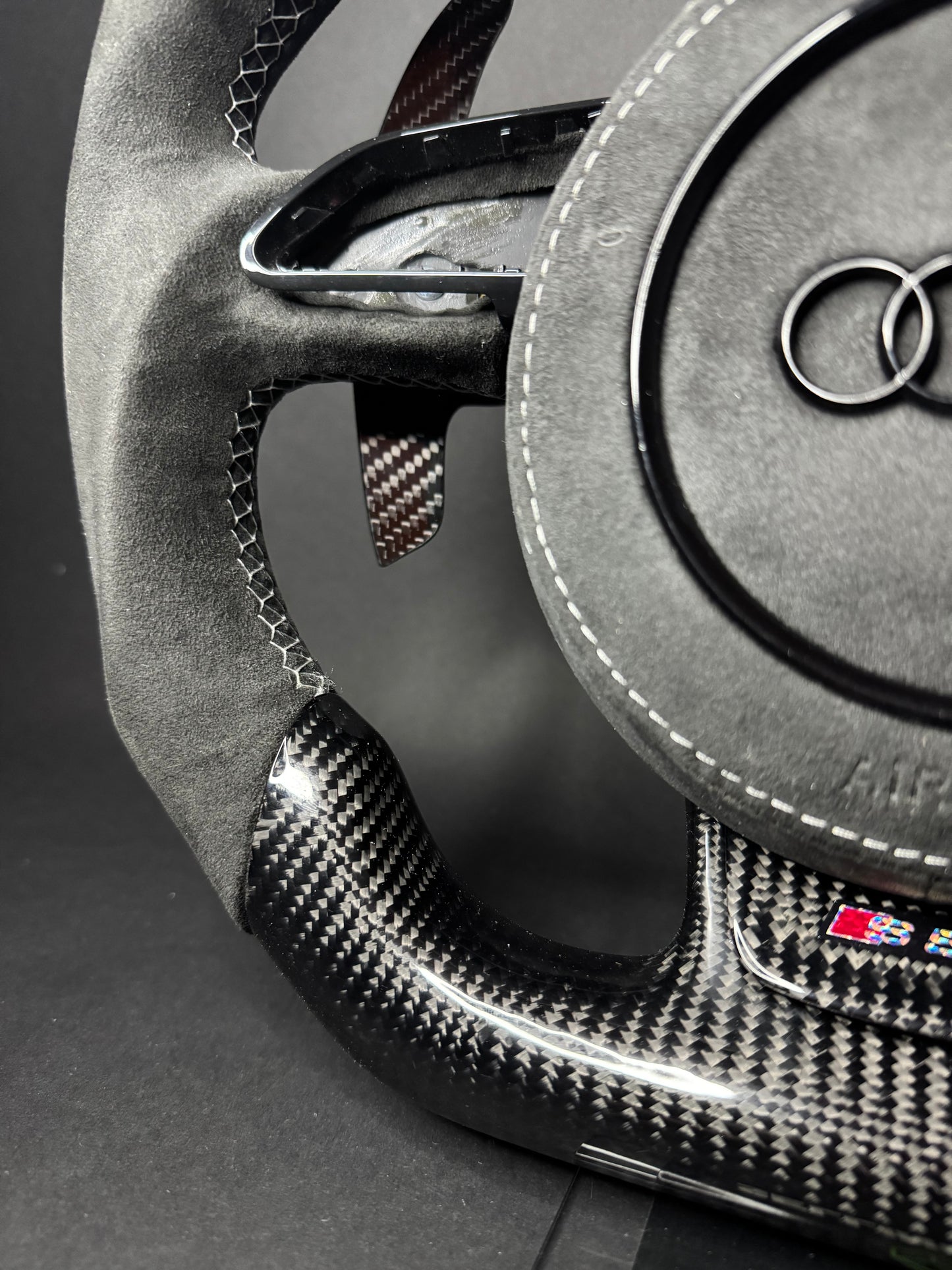 Volant sport Audi en carbone