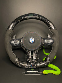 Volant sport BMW Carbone forgé LED (Mise à niveau vers Facelift)
