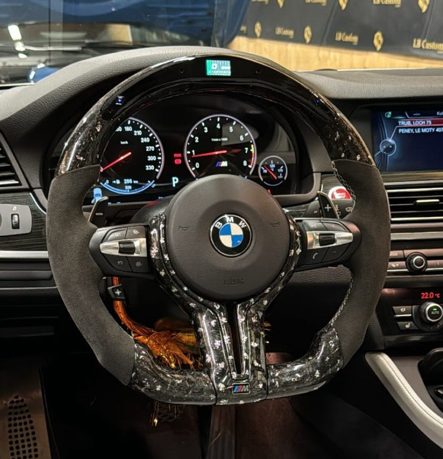 Volant sport BMW Carbone forgé LED (Mise à niveau vers Facelift)