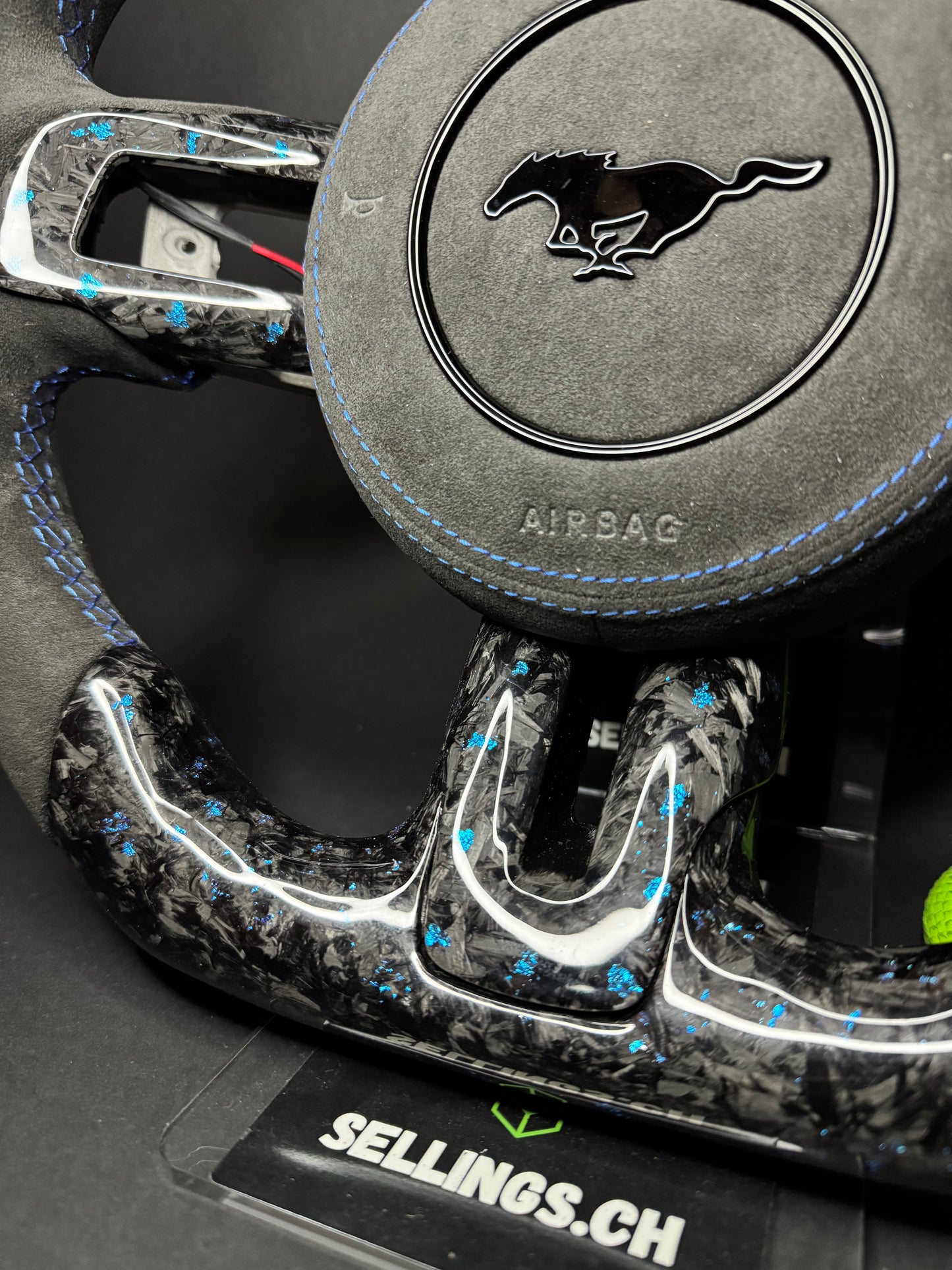 Ford Mustang Sports Steering Wheel Forged Carbon Color Splitter (LED)