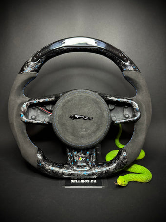 compare product Volant Sport Jaguar Carbone forgé Éclats de couleur (LED)