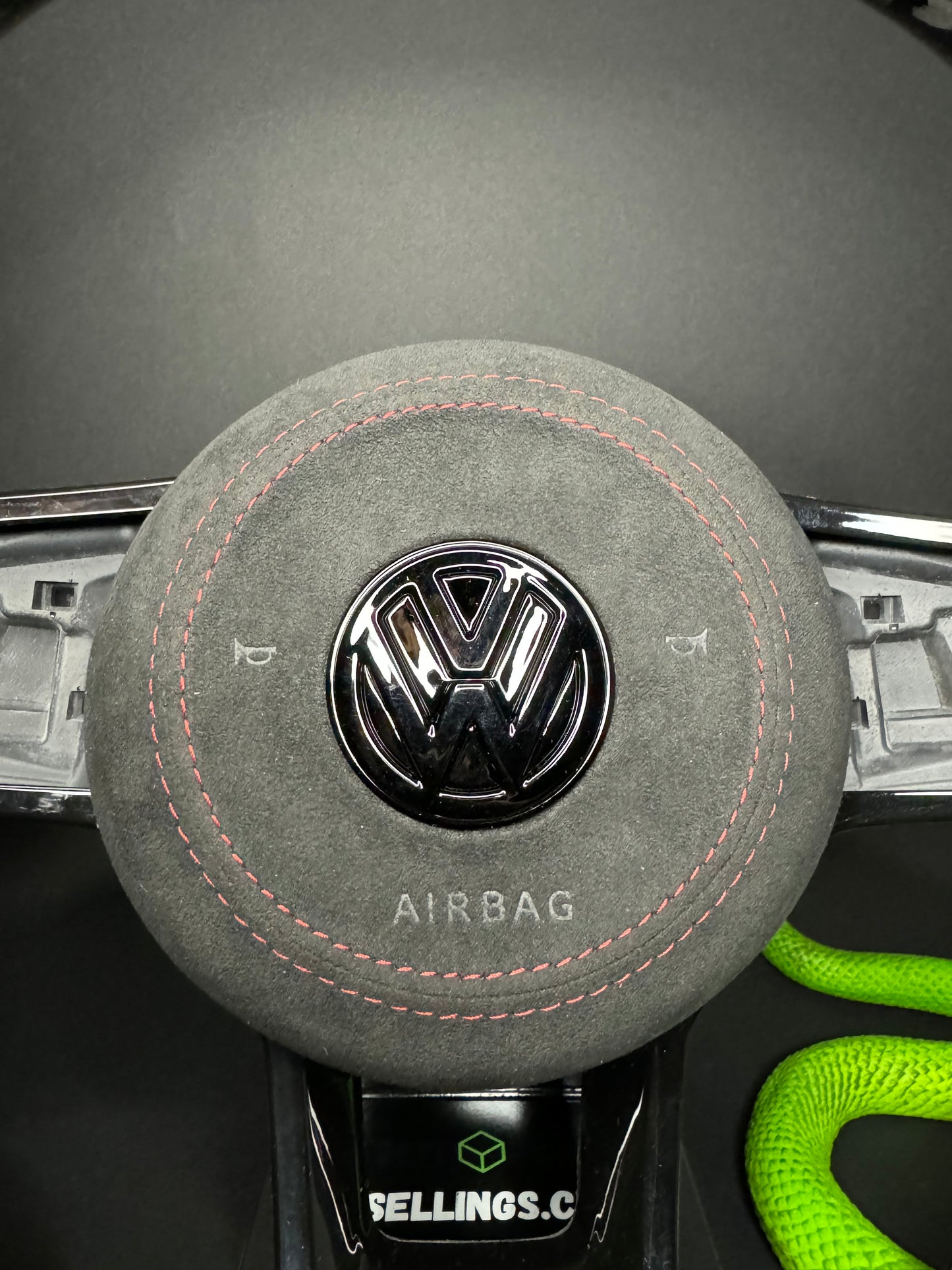 VW Golf 7/7.5 Sportlenkrad Forged Carbon Farbsplitter