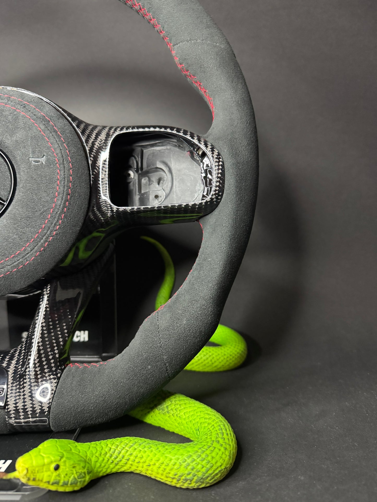 Volant Sport Mercedes AMG Alcantara (Mise à niveau Facelift)