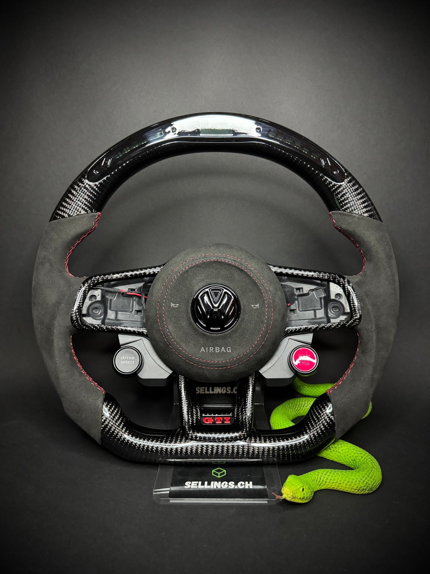 VW Golf 7/7.5 Sportlenkrad Carbon R8 (LED)
