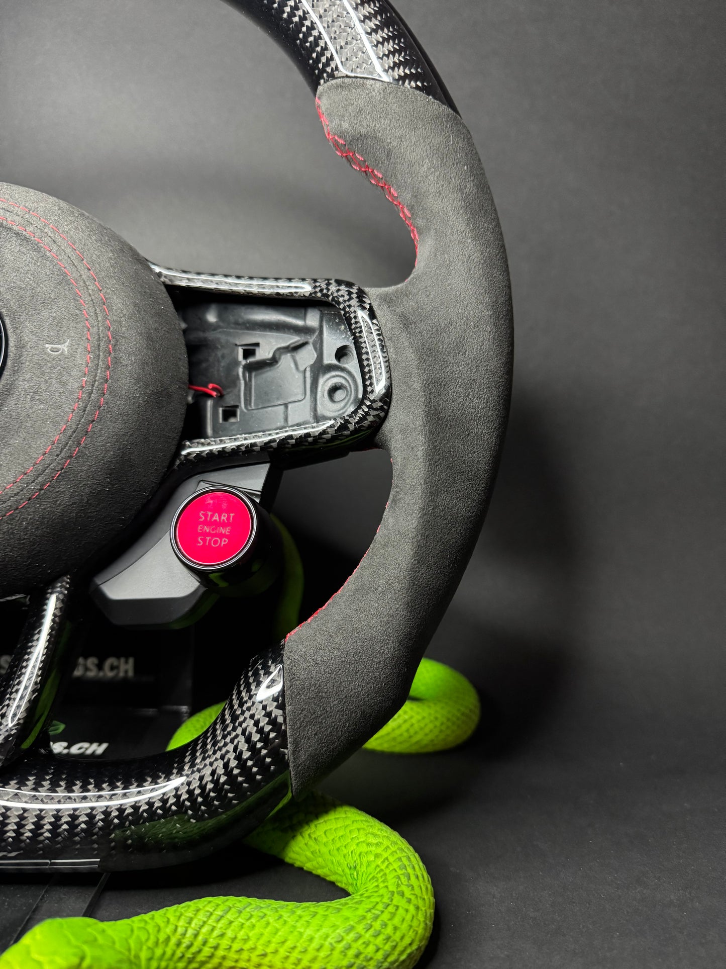 VW Golf 7/7.5 Sportlenkrad Carbon R8 (LED)