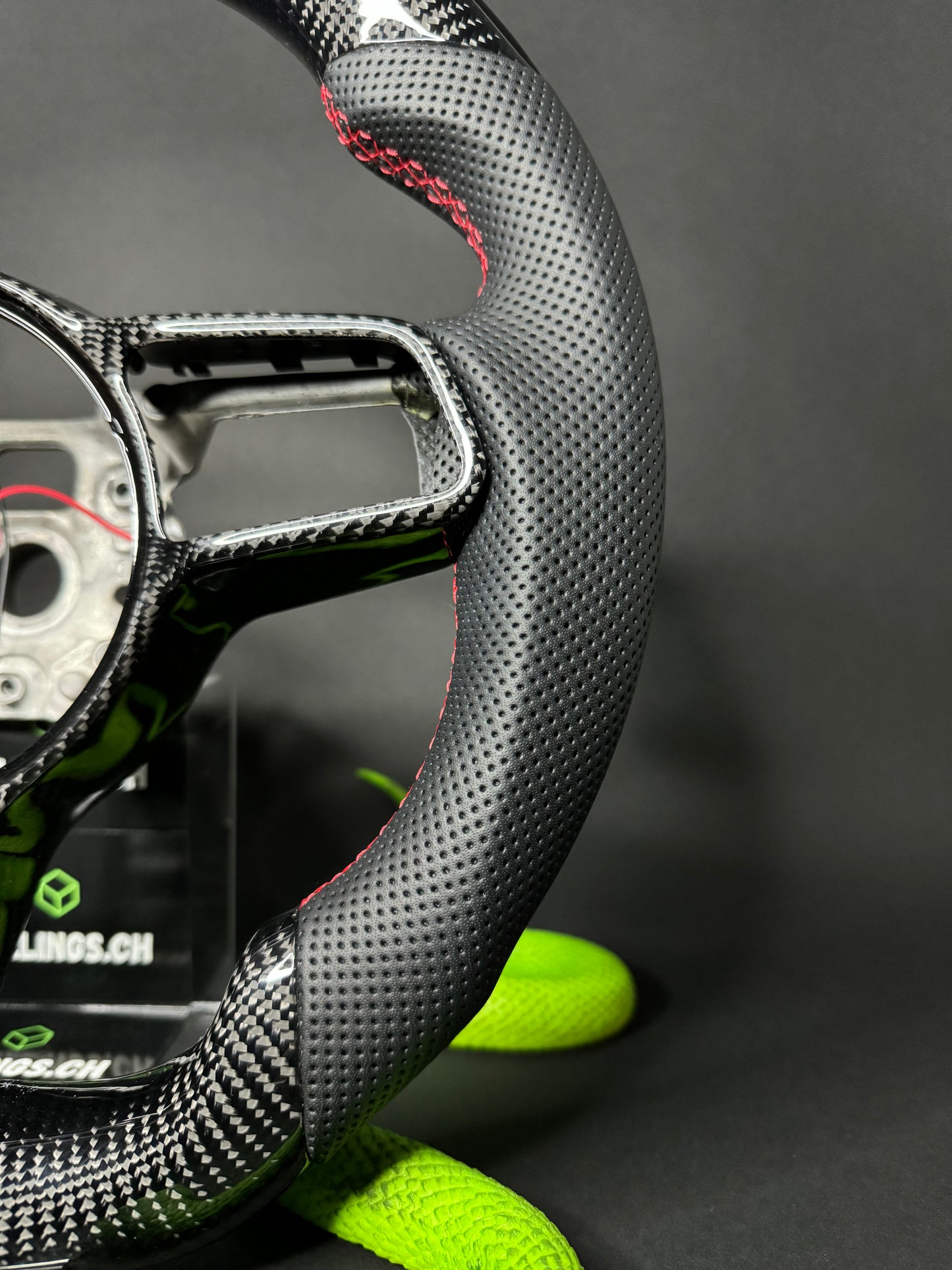 Volant sport en carbone Porsche (LED)