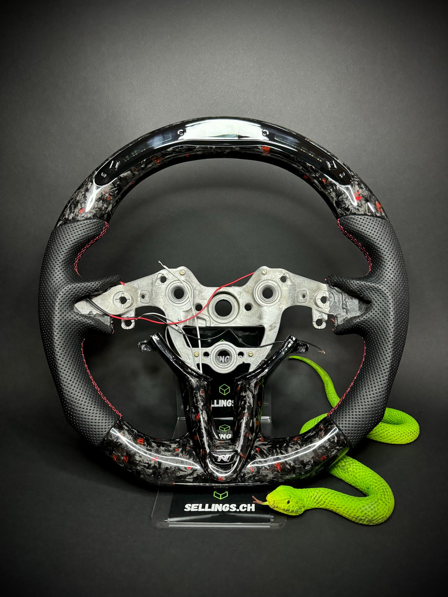 Volant sport Hyundai carbone forgé éclats de couleur (LED)