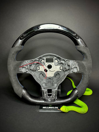 compare product VW Golf 6 Sportlenkrad Carbon (LED)