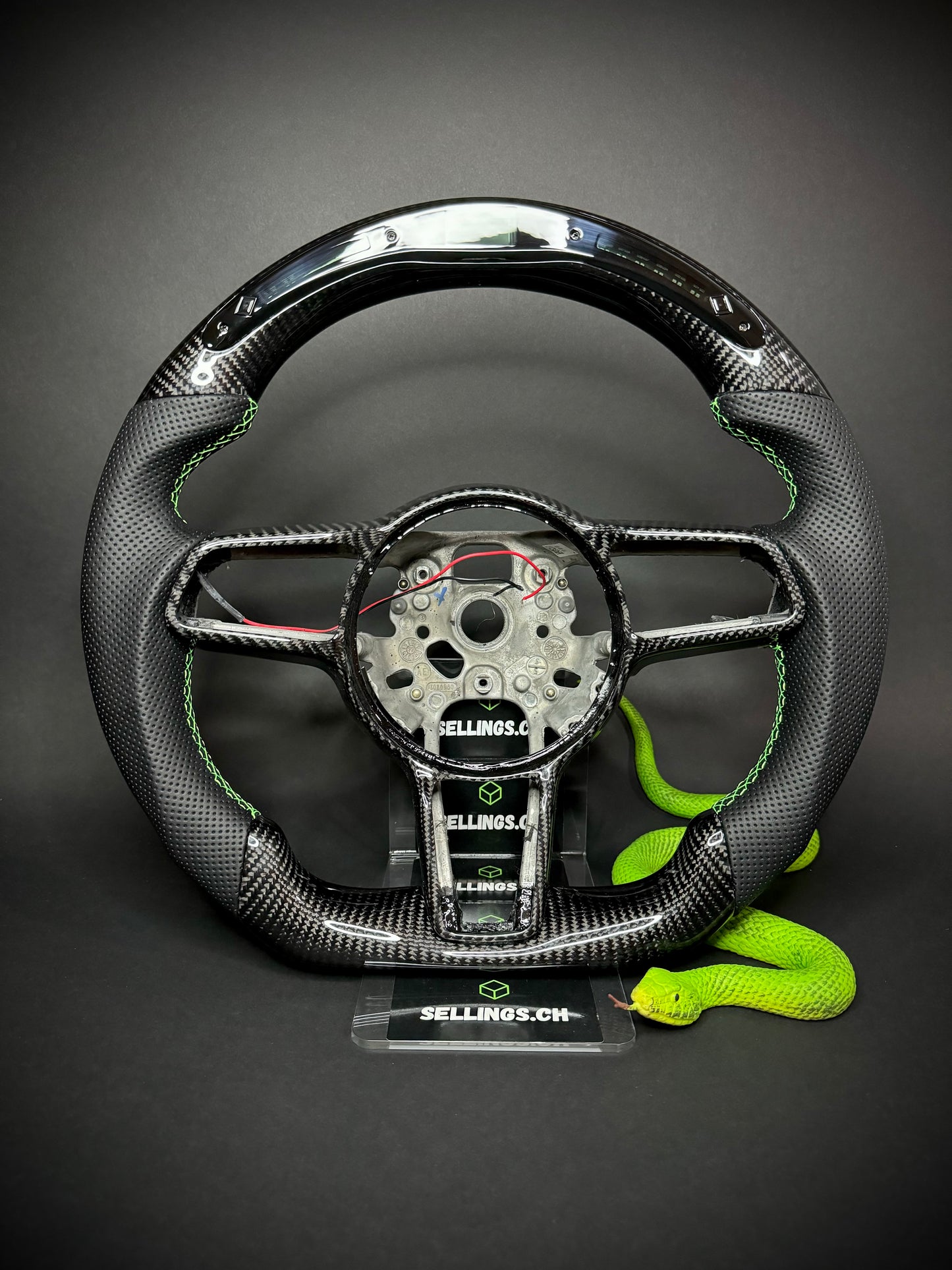 Volant sport en carbone Porsche (LED)