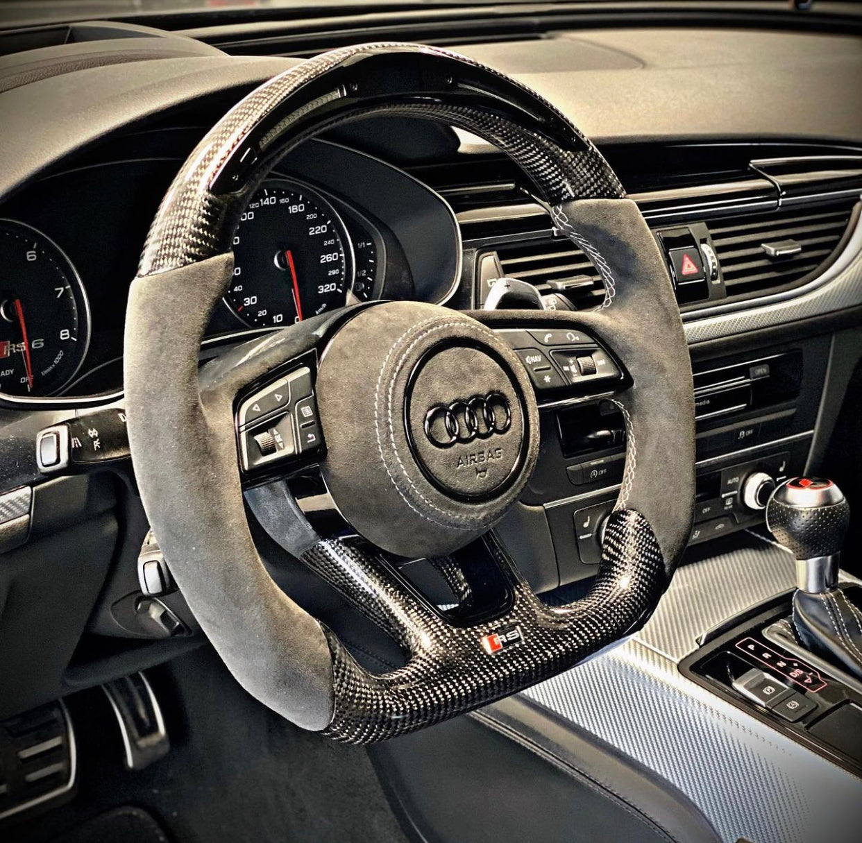 Volant sport Audi carbone (LED)