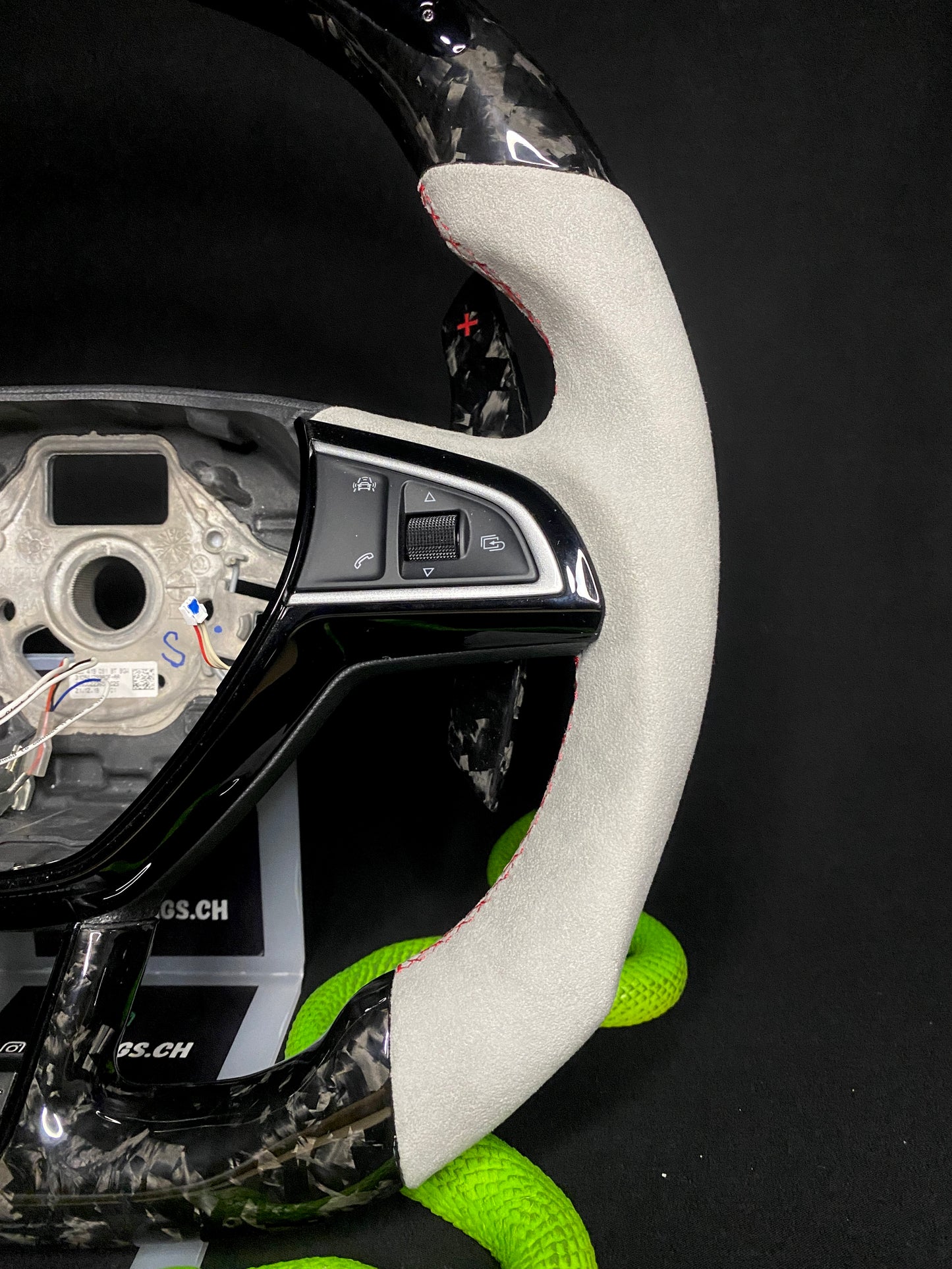 Skoda Sport Steering Wheel Forged Carbon (LED)