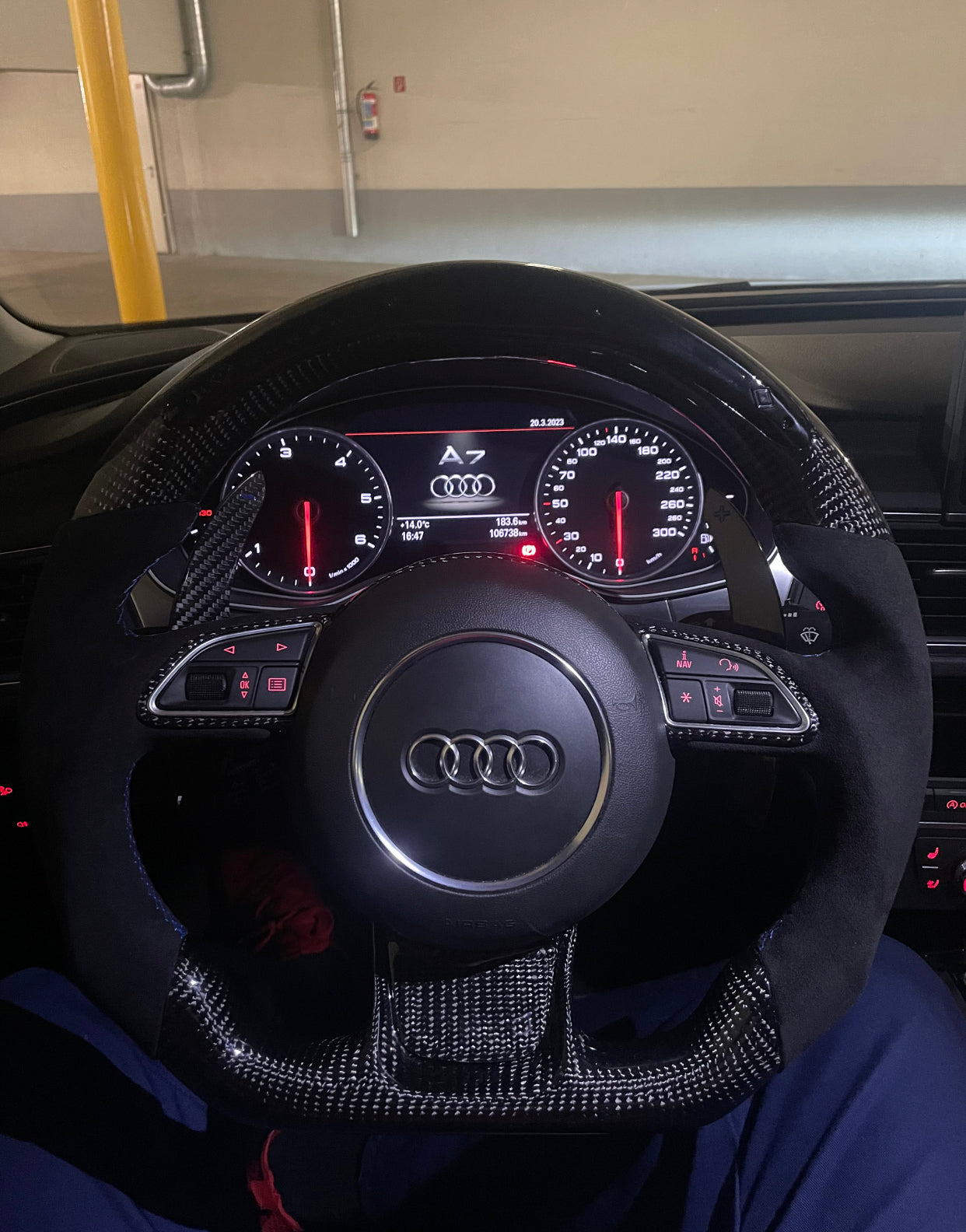 Volant sport Audi carbone (LED)