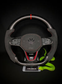 VW Golf 8 Volant sport en carbone