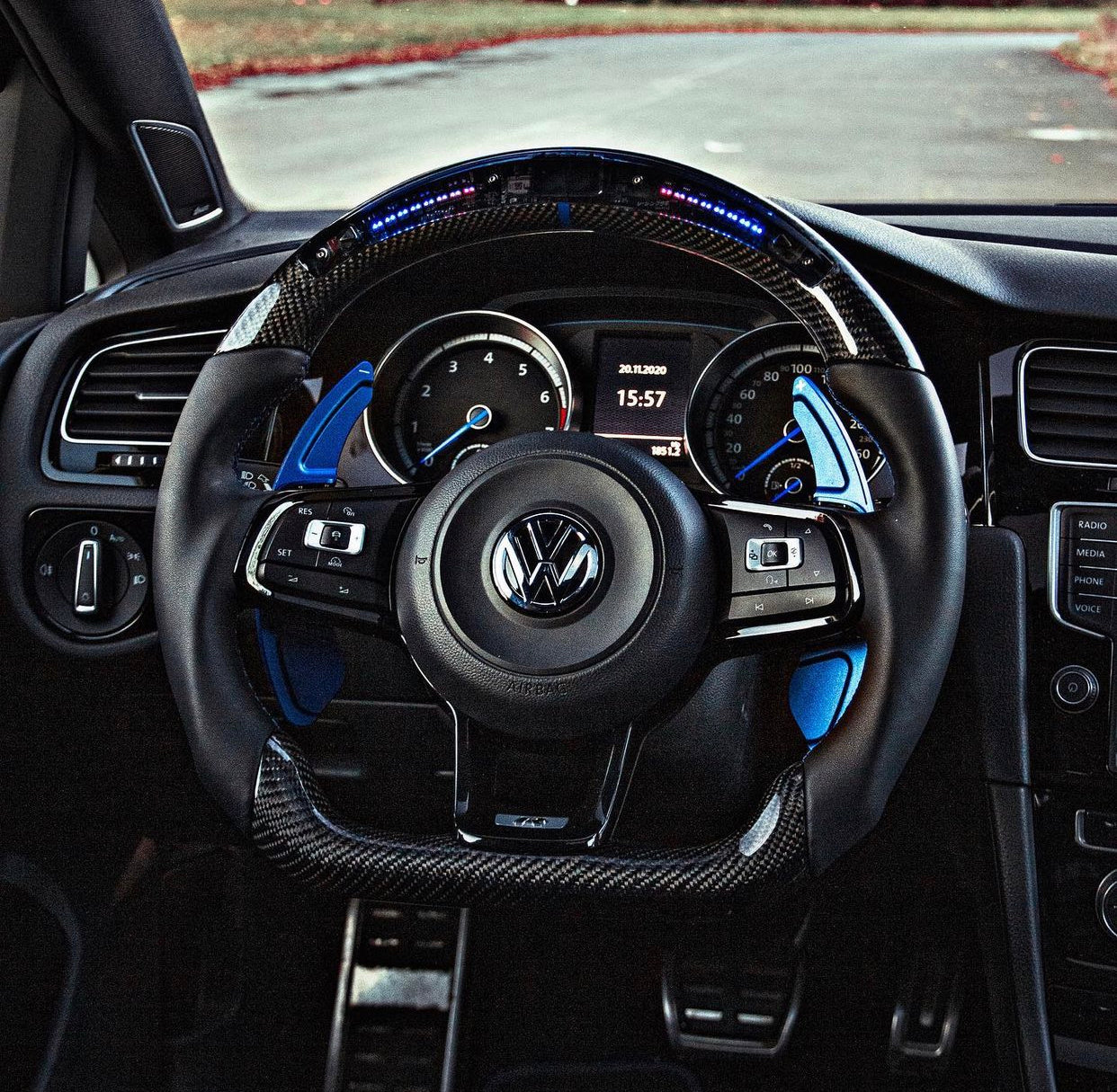 VW Golf 7/7.5 Sportlenkrad Carbon (LED)