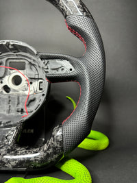 Volant sport Audi en carbone forgé (LED)