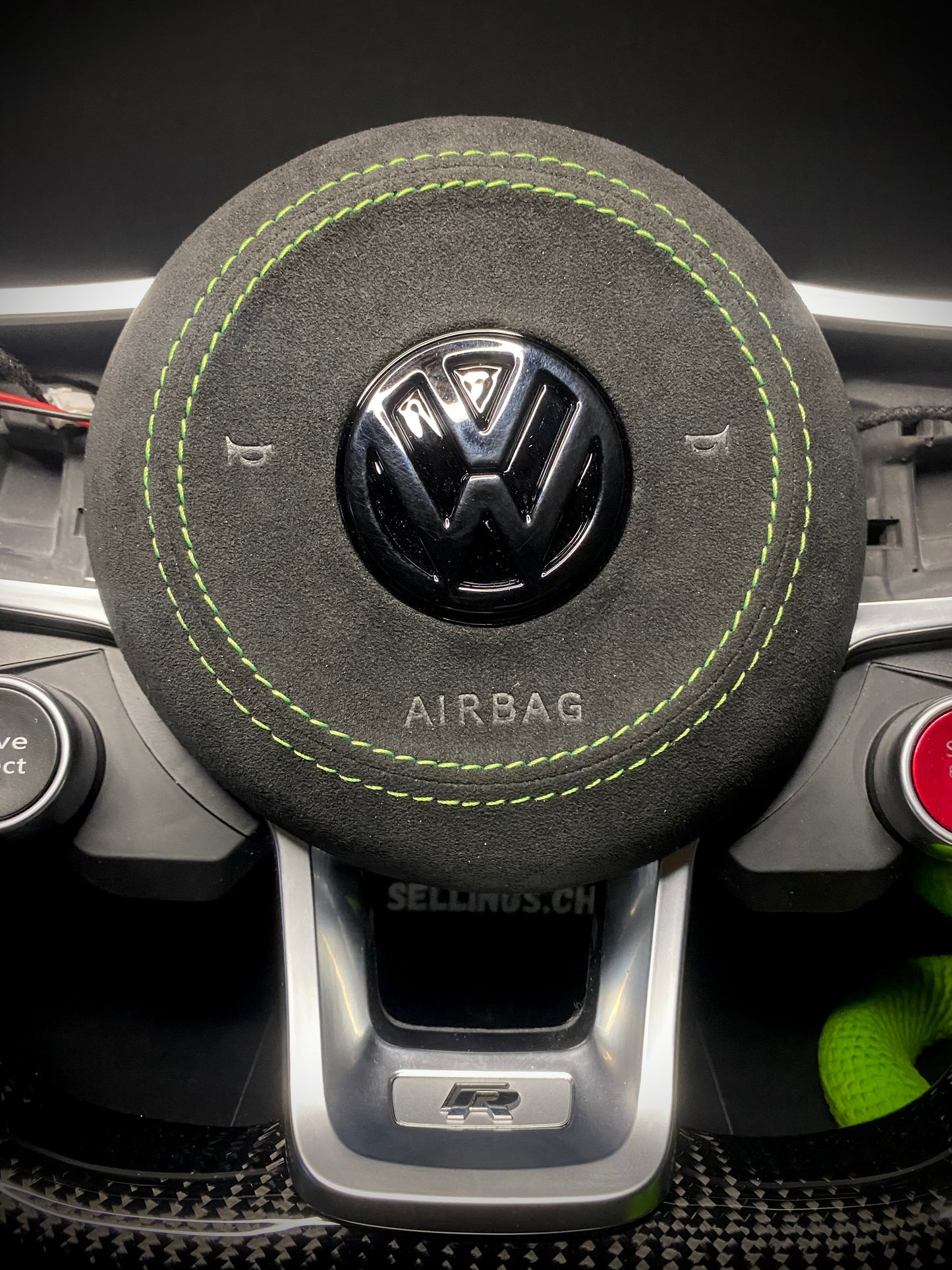 VW Golf 7/7.5 Sportlenkrad Carbon R8 (LED)
