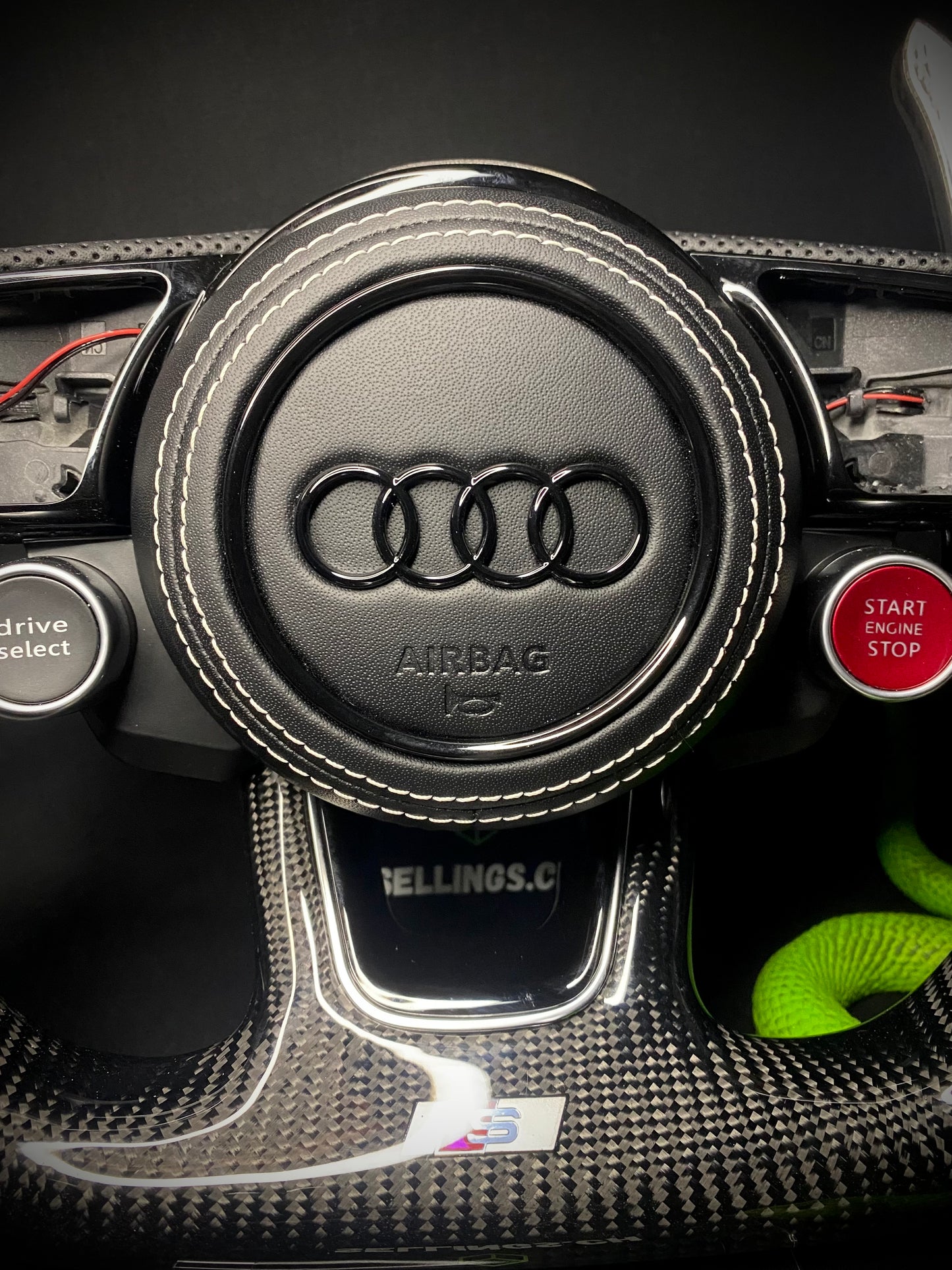 Volant sport Audi carbone (LED)
