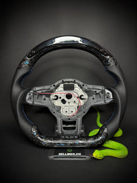 VW Golf 7/7.5 Sportlenkrad Forged Carbon Farbsplitter (LED)
