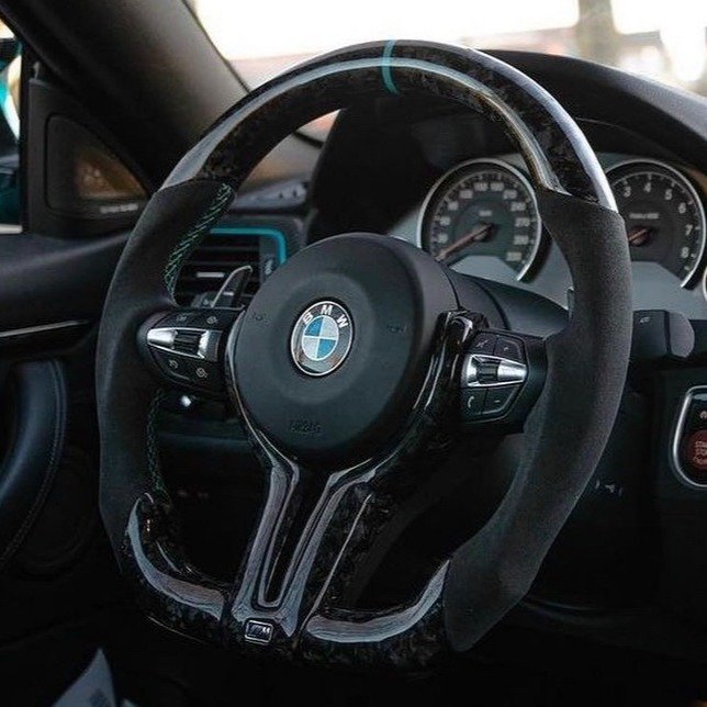 Volant sport BMW Carbone forgé Série F